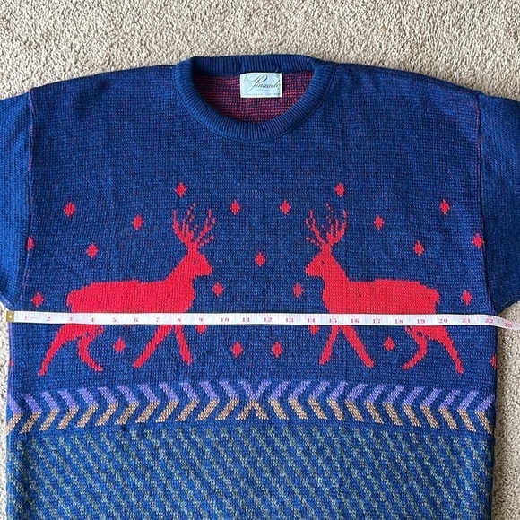 Vintage Fairisle Reindeer Navy Red Printed Crewneck Sweater - Picture 7 of 10